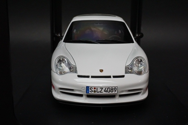 1/18 オートアート 80471 ポルシェ 911 (996) GT3 RS 2004 ホワイト W