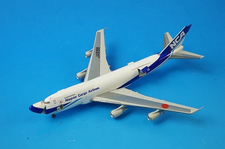 1/400 B747F NCA 日本カーゴ 旧塗装 JA8188 GSEジオラマアクセサリー付