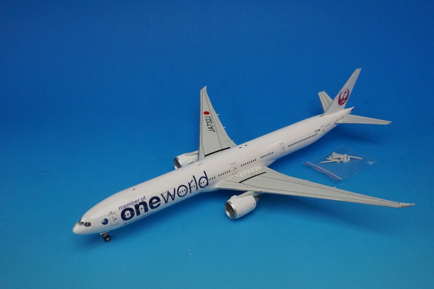 1/200 B777-300ER JAL ワンワールド JA732J ［JFI-777-3-003] J