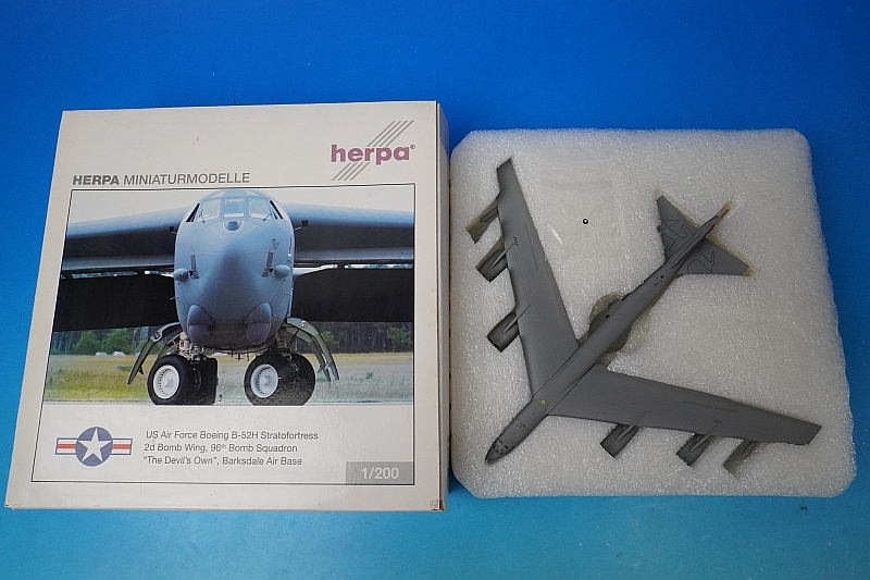 1/200 B-52H ストラトフォートレス アメリカ空軍 第2爆撃航空団 第96