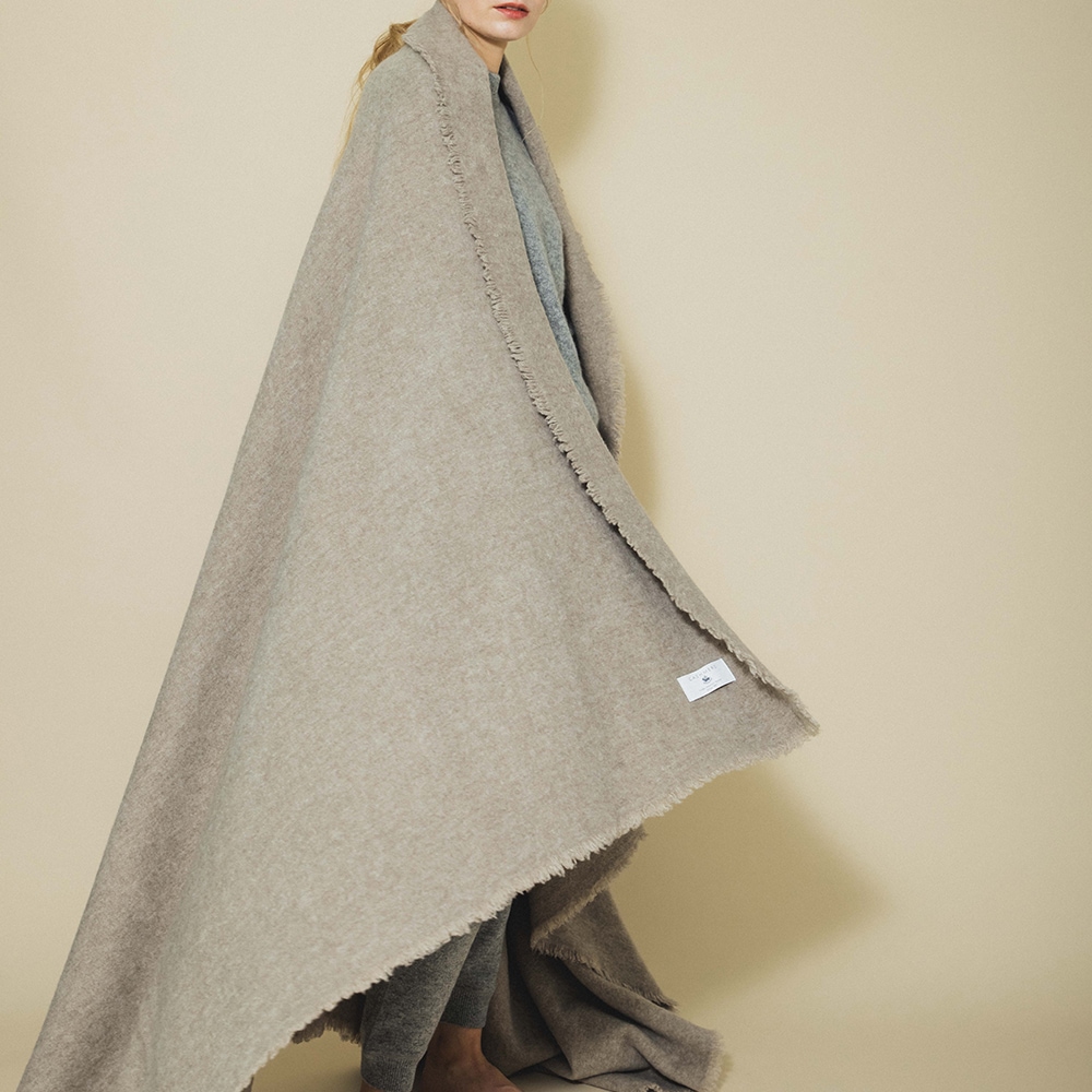 カシミヤ100％ 手仕上げブランケット | Blanket | FUKAKINET