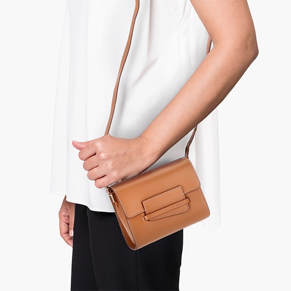 イルビゾンテ Il Bisonte バッグ ショルダーバッグ クロスバッグ