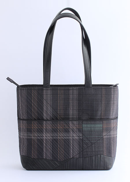 小田玲子 牛首紬バッグ（黒縞）｜織物｜和食器と織物通販 和のセレクト