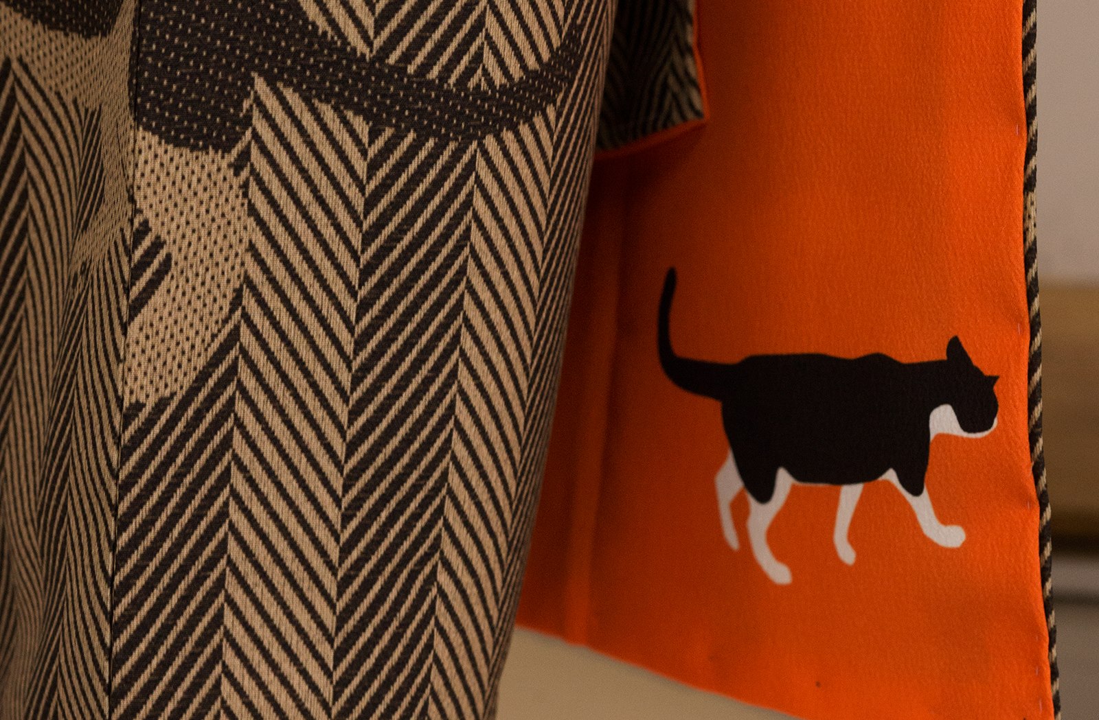 袷着物（ハチワレ猫（こげ茶）） SAK-RMK1007 | さく研究所