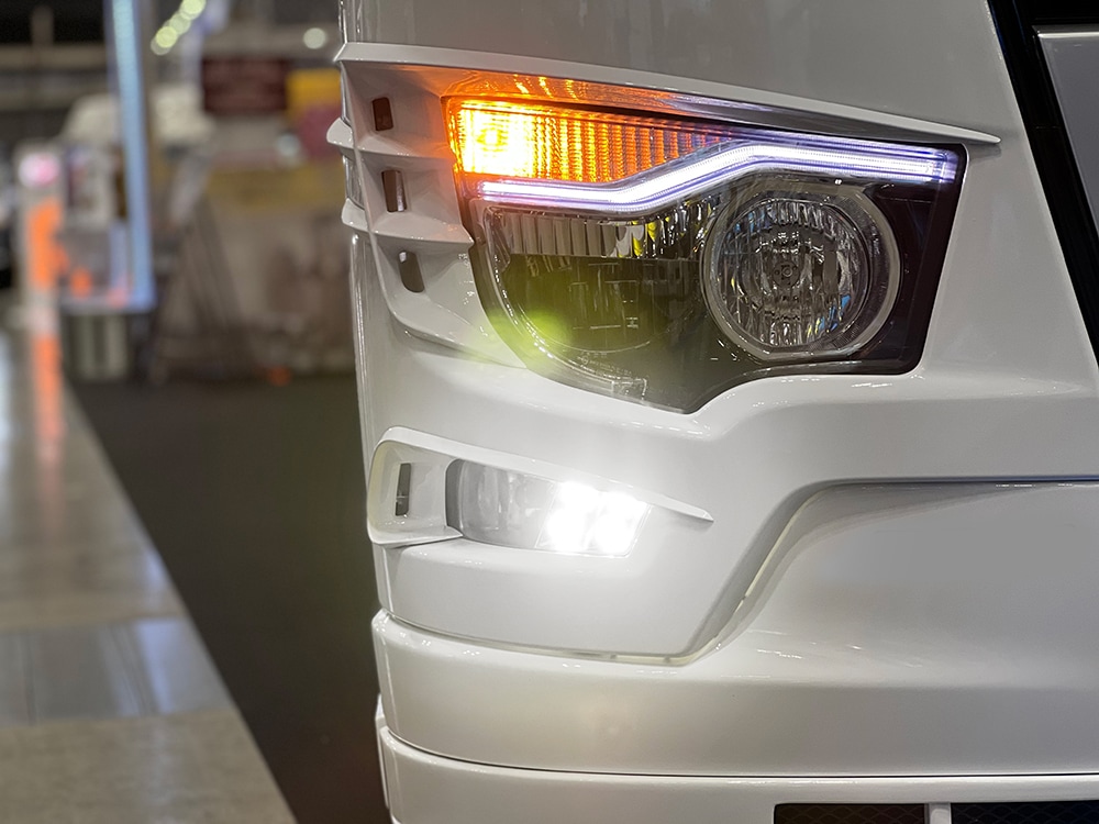 17スーパーグレート 左側フォグライト H11 24V 左右セット】 24v led