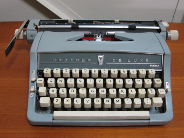 BROTHER ブラザー タイプライター DELUXE 233 | アンティーク雑貨