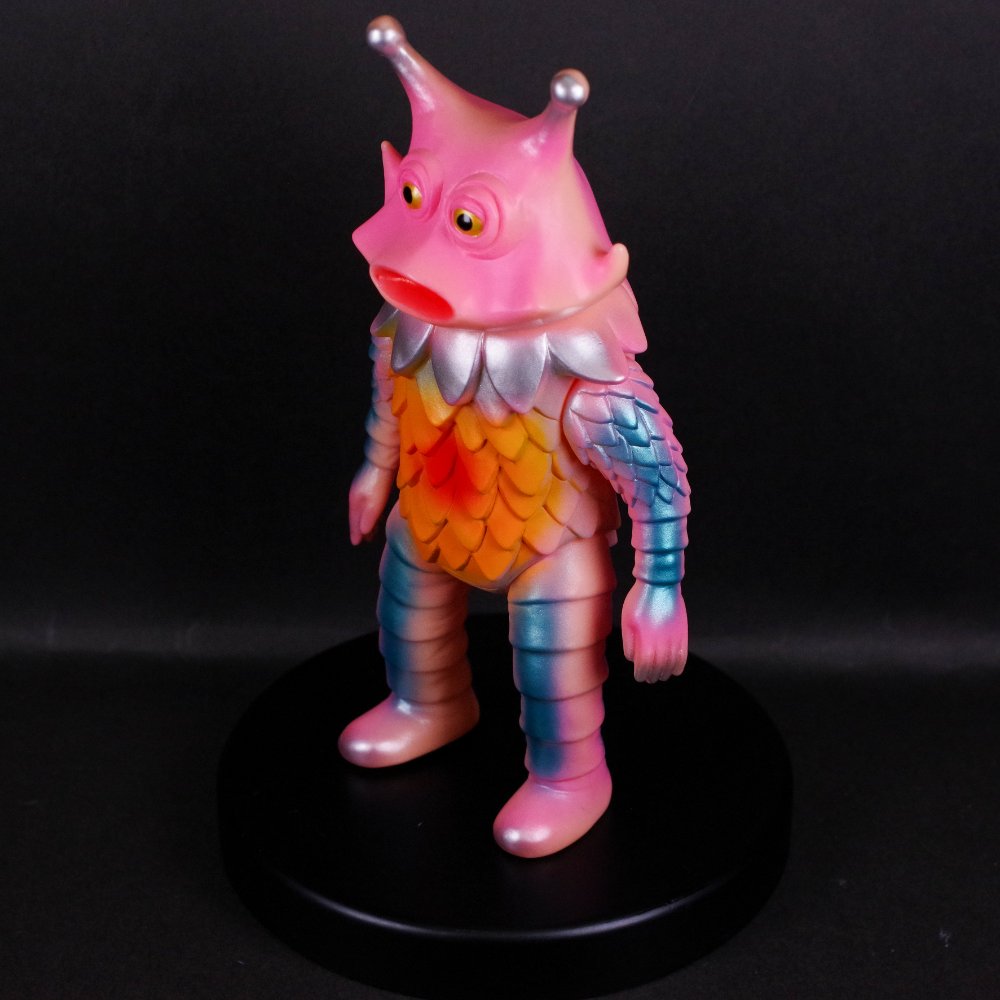 ソフビ/ブルマァク BULLMARK/ウルトラマンレオ/ギロ星獣/ピンク｜墓場