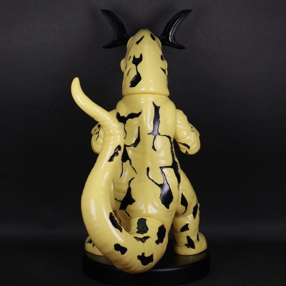 ソフビ/Planet-X プラネットエックス/エレキング（幼体付き）｜墓場の