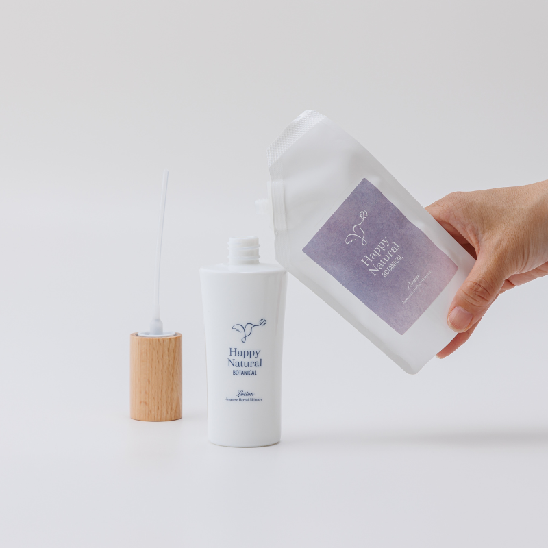 和ハーブ化粧水レフィルつめかえ（全成分：どくだみ葉、花、茎水他