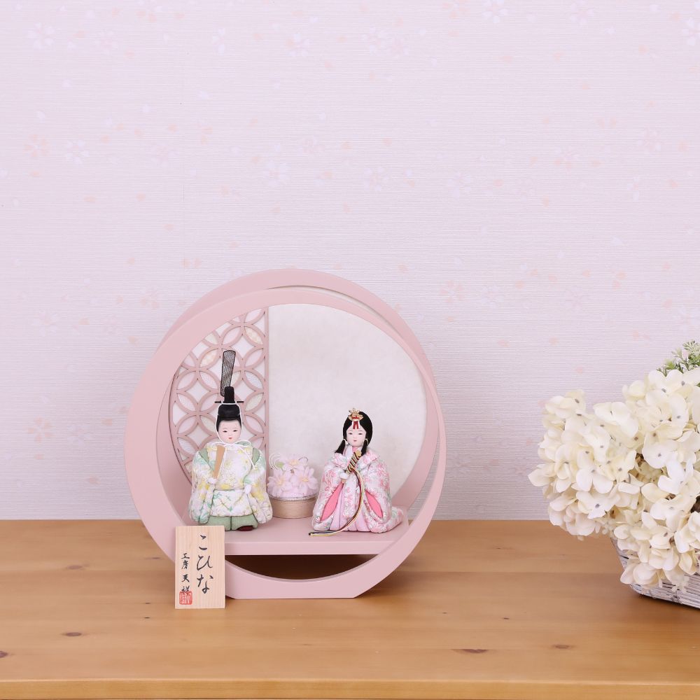 ひな人形セット ピンク 桜の装飾 ひな人形セット ピンク 桜の装飾
