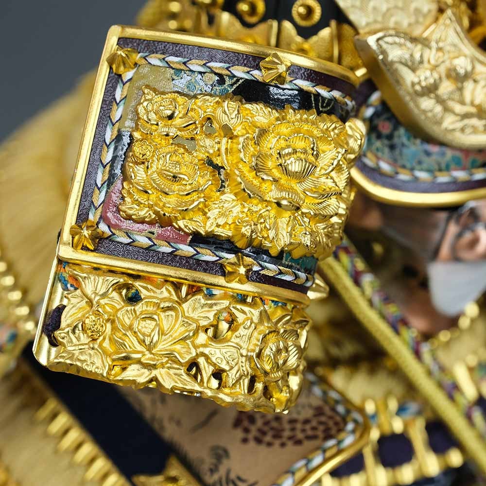 五月人形 久月 鎧飾り 家紋入れ 甲冑 彫金仁王大鎧 植込星鋲鉢使用