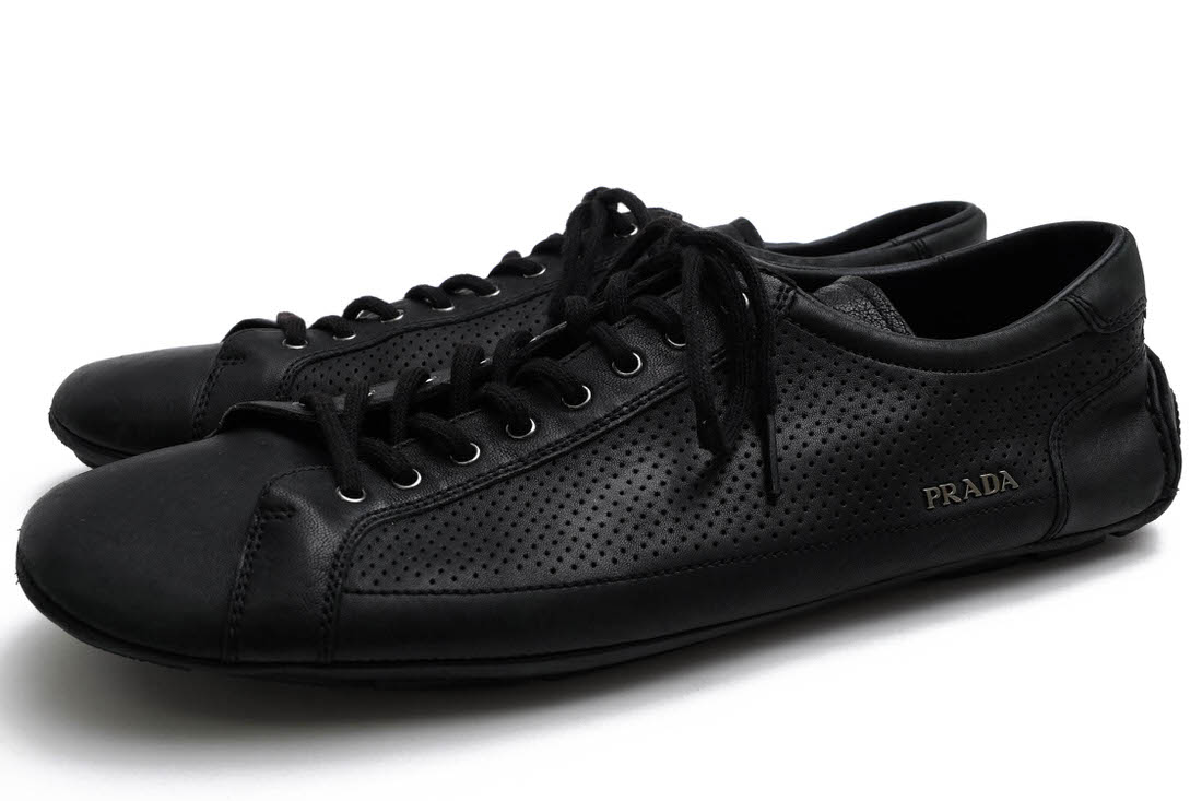 PRADA / プラダ パンチングレザー パンチングレザー 牛革 ブラック 黒