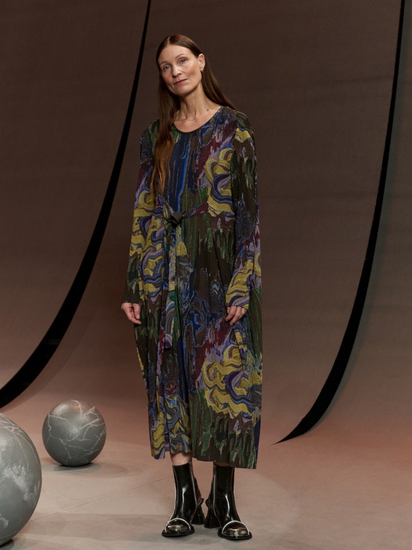 HENRIK VIBSKOV》O ワンピース-A（ワンピース）｜H.P.FRANCE公式サイト