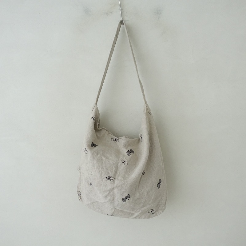 しゅみ ミナペルホネン ちょうちょ ボディバッグ ミナペルホネン