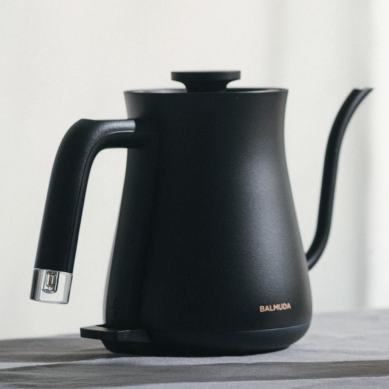 BALMUDA The Pot（バルミューダ ザ・ポット） | ギフト・雑貨 | イズミ