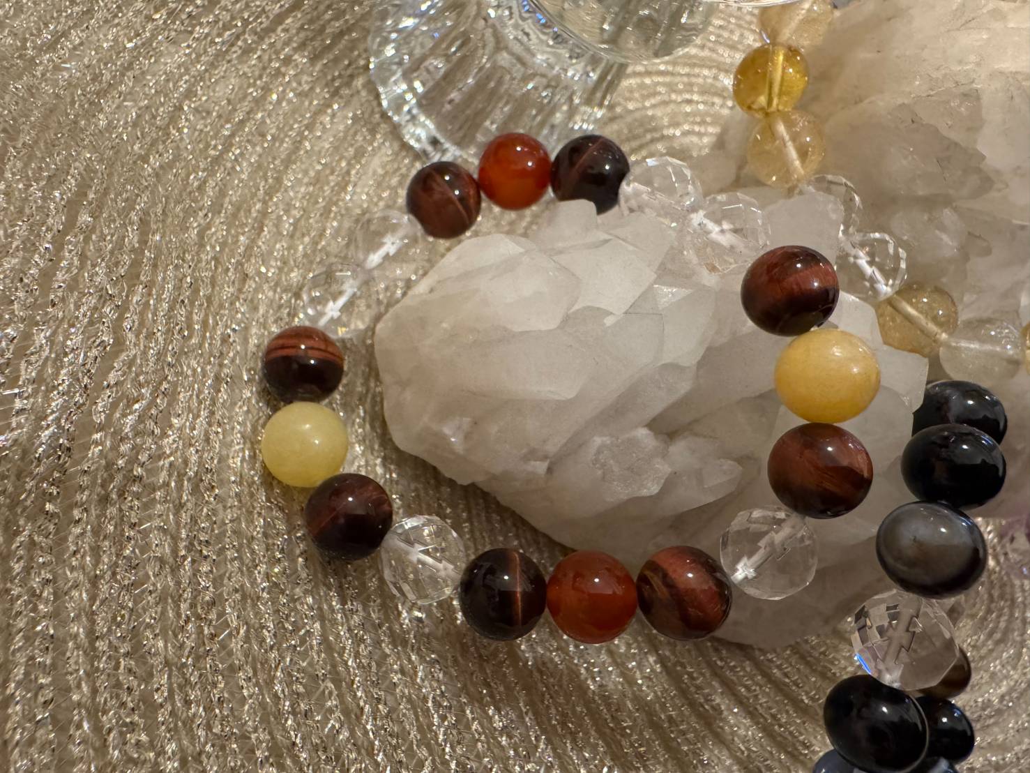 ギャル霊媒師 パワーストーン【飯塚唯先生全面監修】 | パワーストーン