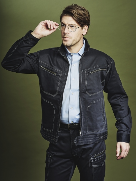 3_000000000395.jpg?1765167257