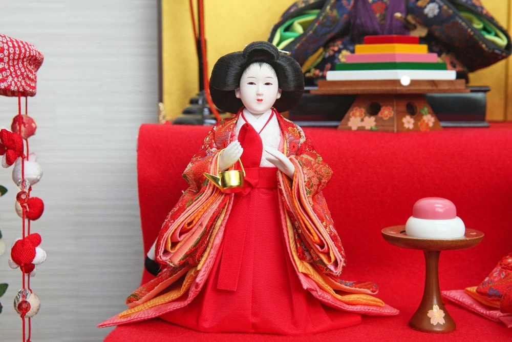 雛人形 コンパクト 特上五人毛氈三段｜本格的な三段飾り雛人形