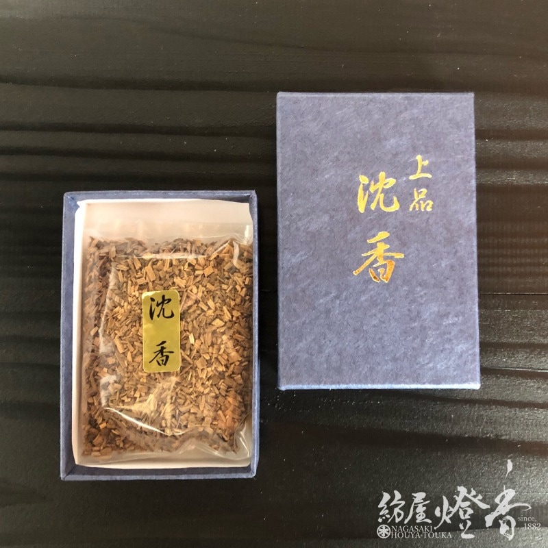 香木/香原料『上品沈香(タニ沈香)【刻】10g紙箱入』精華堂 | 取扱い