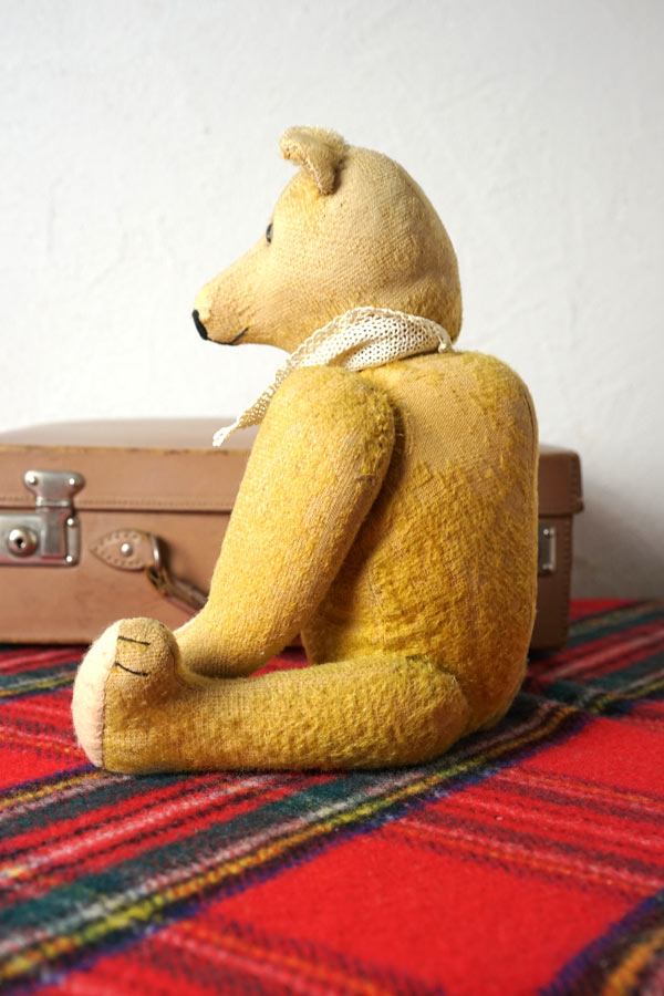 ドイツのシュタイフスタイルのシューボタンアイのアンティークベア