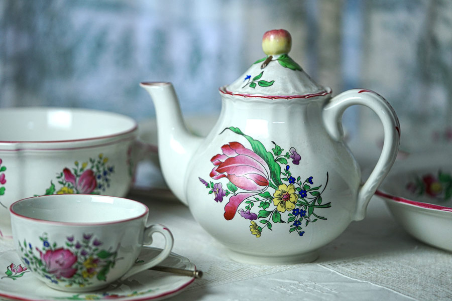 フランスのリュネビルK&Gの手描ボタニカルコーヒーポットW24×H20cm