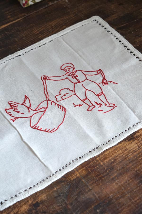 訳あり］フランスアンティーク モノグラム刺繍入り メティス生地 大判