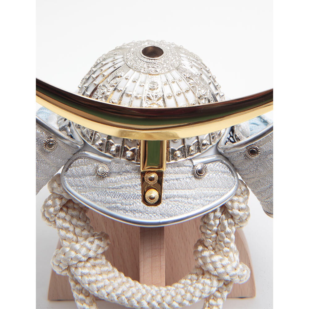 伊達政宗公 兜飾り 4GR-K16-Z | 兜飾り | 【公式】 人形の久月