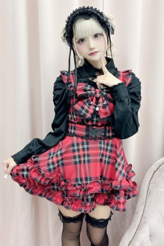 フリル付きミニワンピース 黒・白・金 MA＊RS MA＊RS（ミニワンピース）の