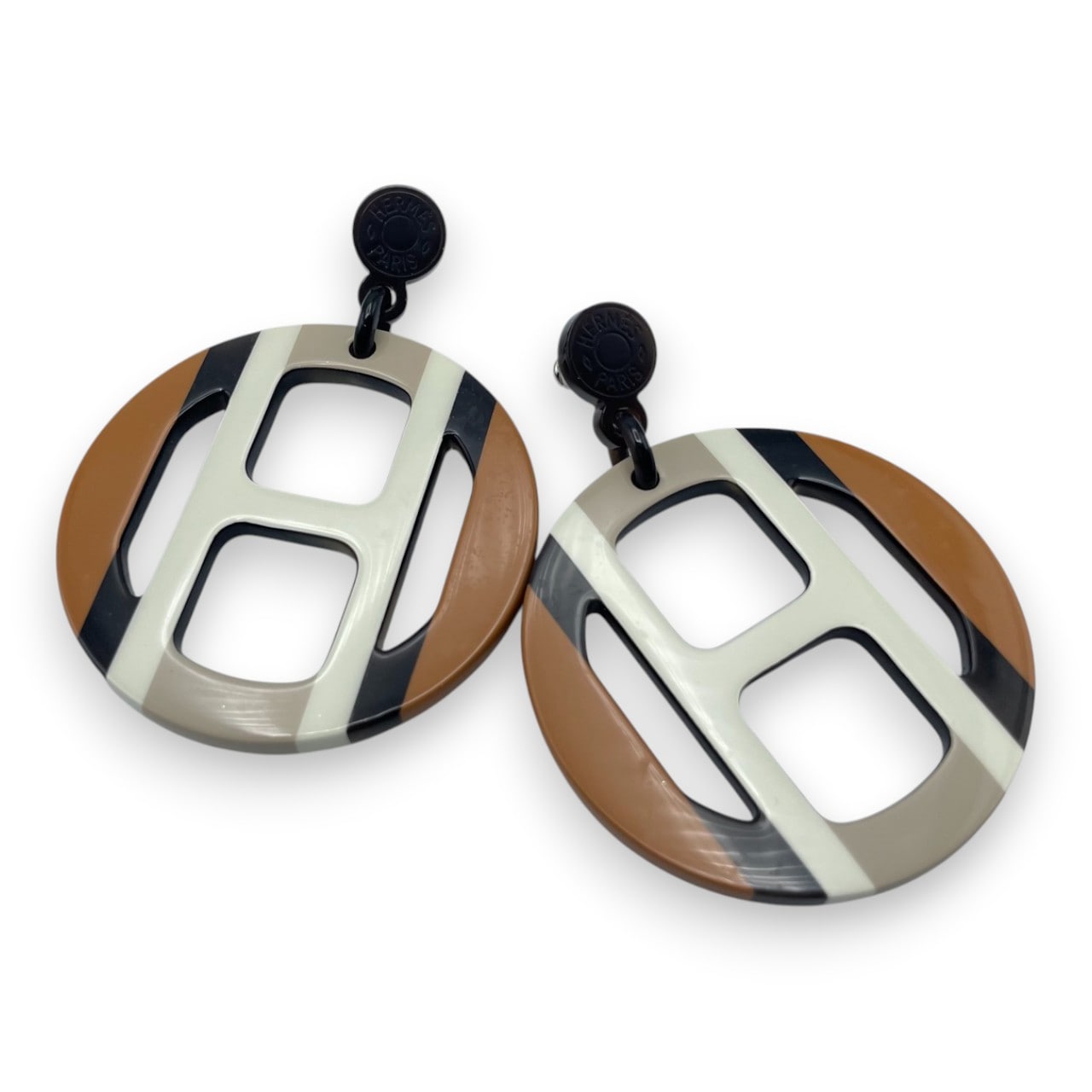 エルメス Hエキップ ピアス サーブル バッファローホーン - ブランド品