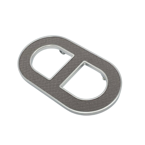 エルメス シェーヌ・ダンクル ブローチ エタン ヴォーエプソン/メタル