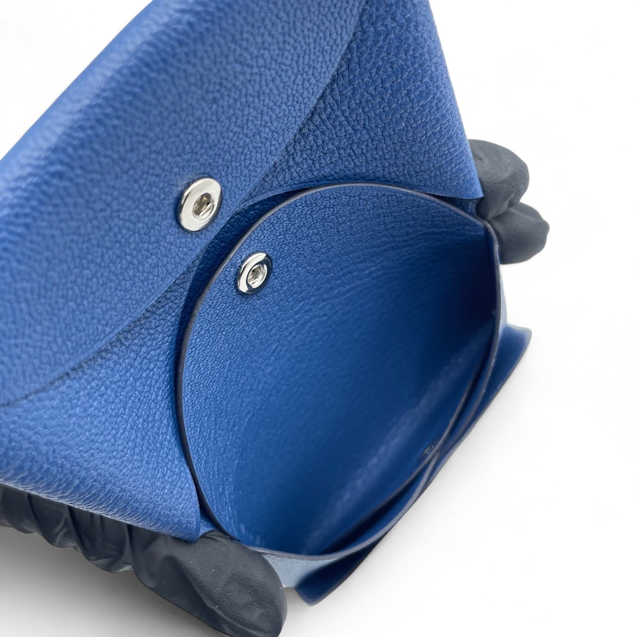 エルメス カルヴィ デュオ ディープブルー シェーブル シルバー金具 W