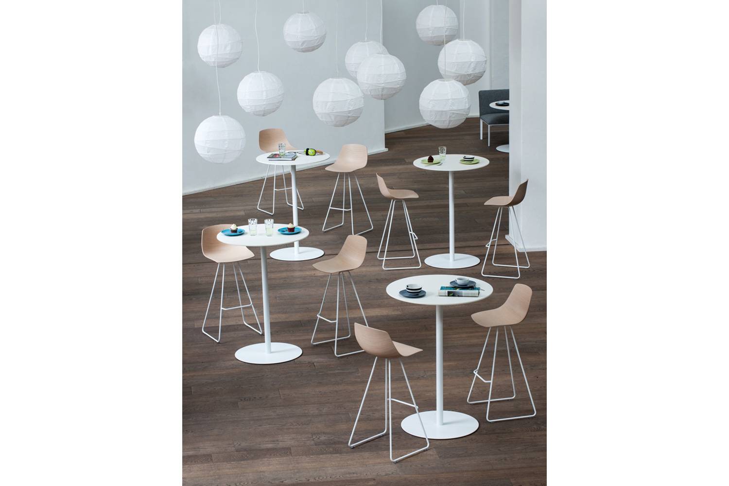 ブリオ フィックスハイトテーブル ラウンド / スクエアの通販 | 家具