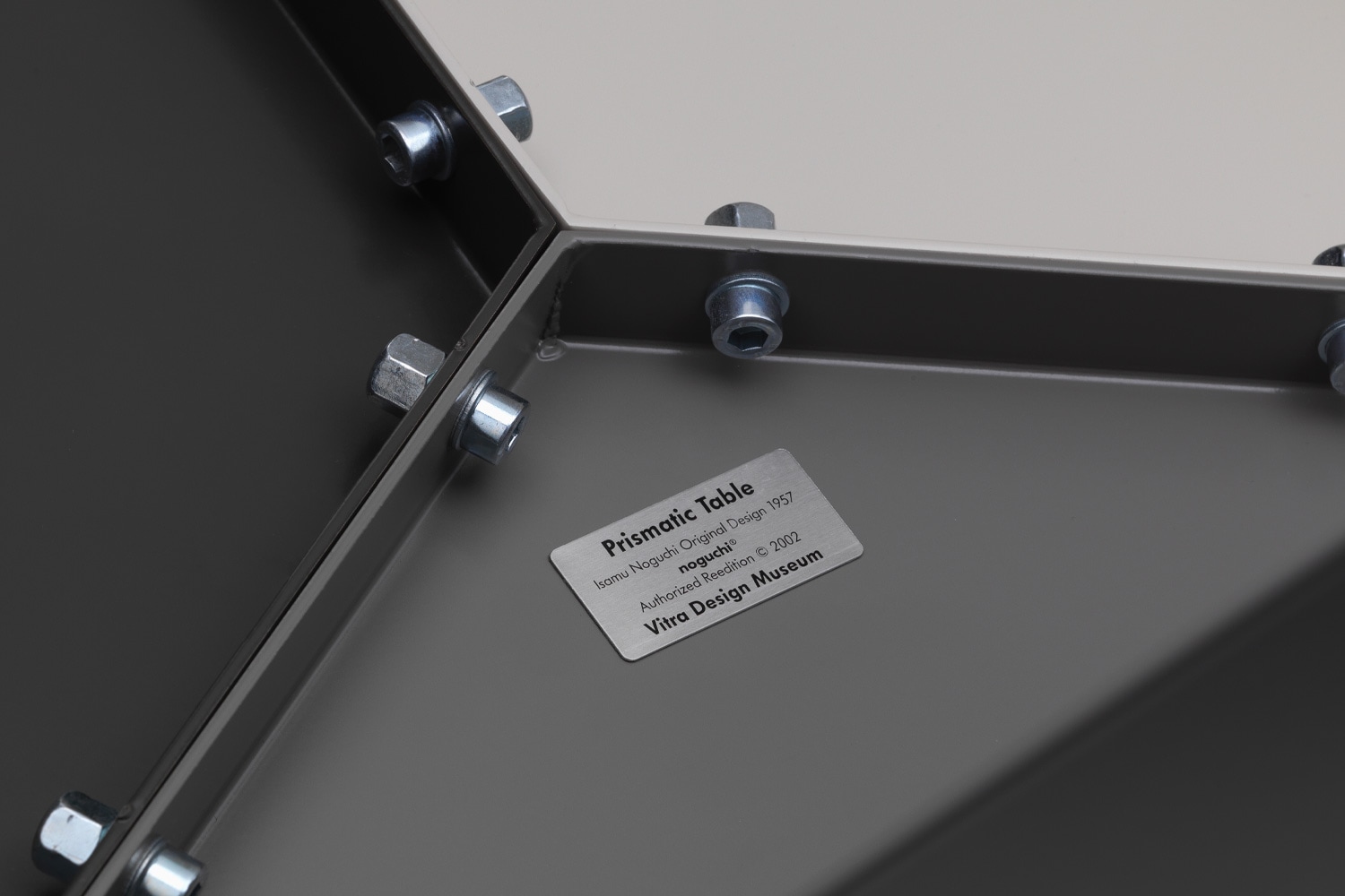 プリズマティック テーブルの通販 | 家具・インテリア通販 MAARKET