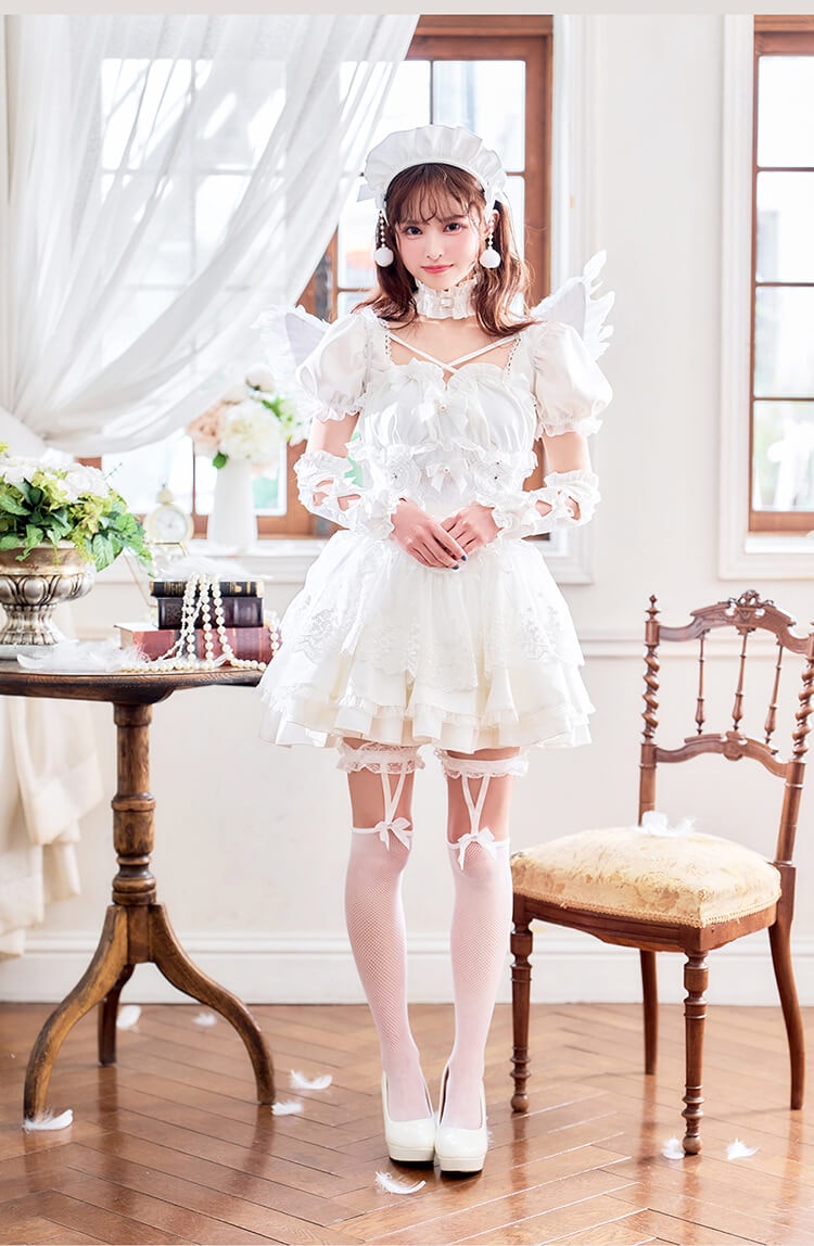 ホワイトは予約】【札幌コレクション着用】【藤咲凪着用】ゴシック