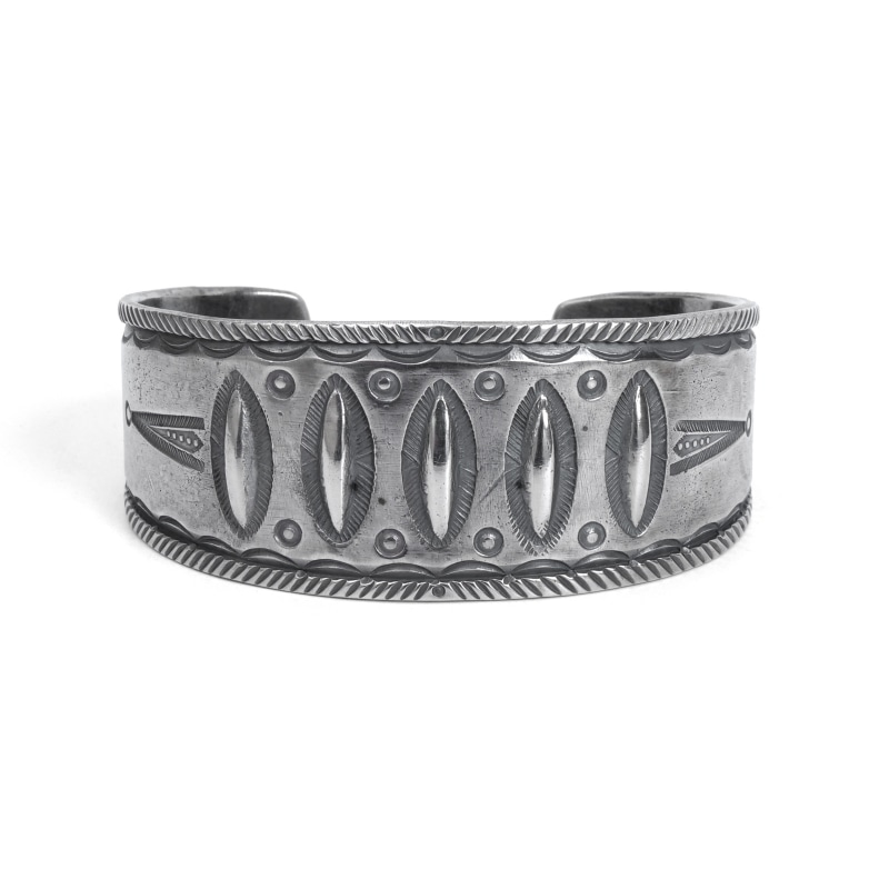 150mm ジェシーロビンズ コインシルバー バングル｜マライカ公式通販