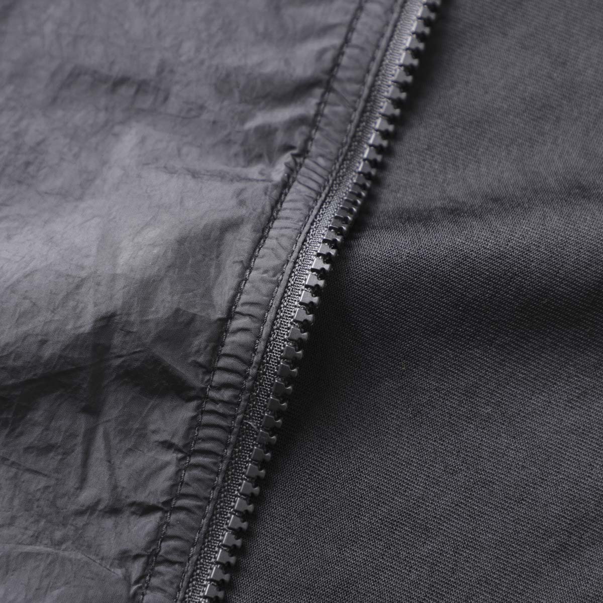 STONE ISLAND ストーンアイランド ナイロンジャケット/シャツ