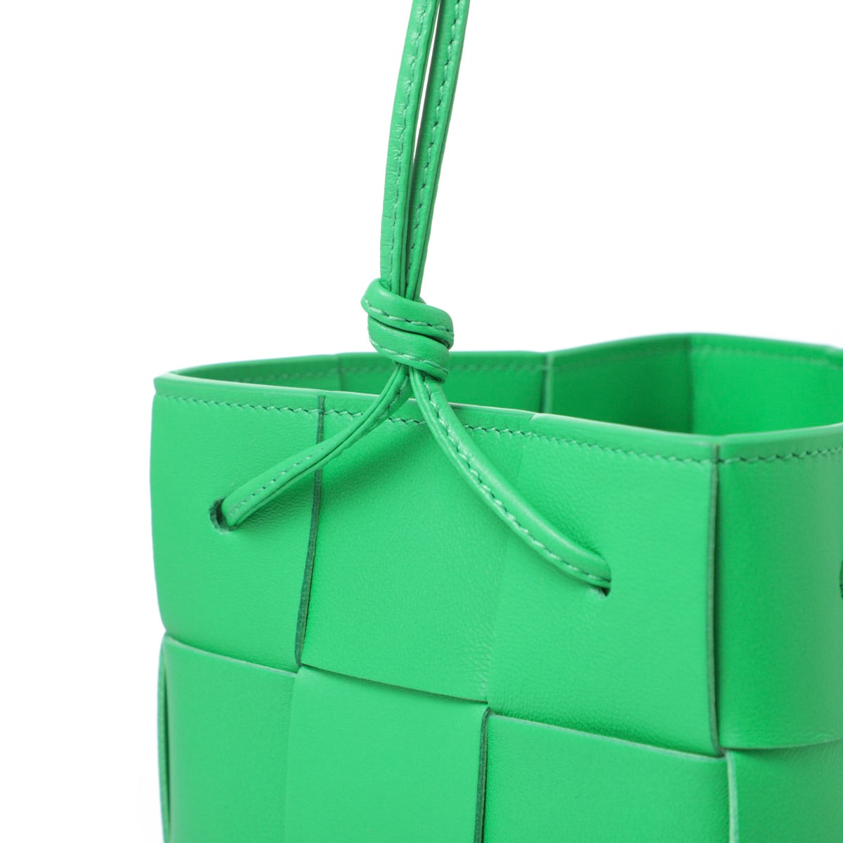 BOTTEGA VENETA ボッテガヴェネタ クロスボディバッグ/バケットバッグ