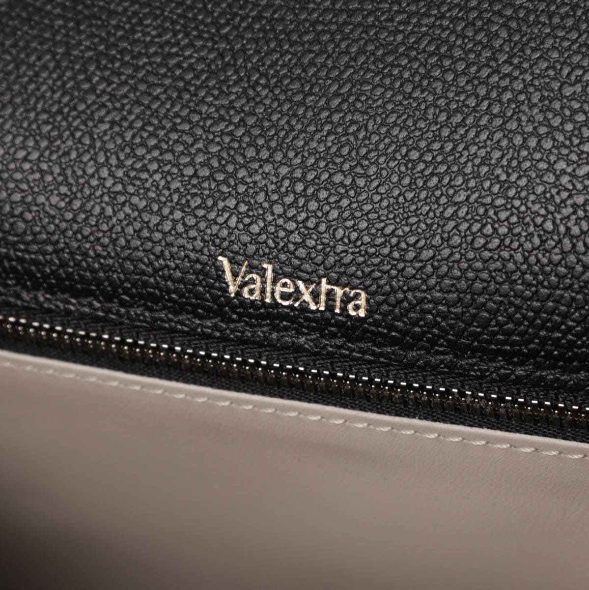 u*8様 Valextra ヴァレクストラ 黒ブリーフケース ビンテージ イタリ