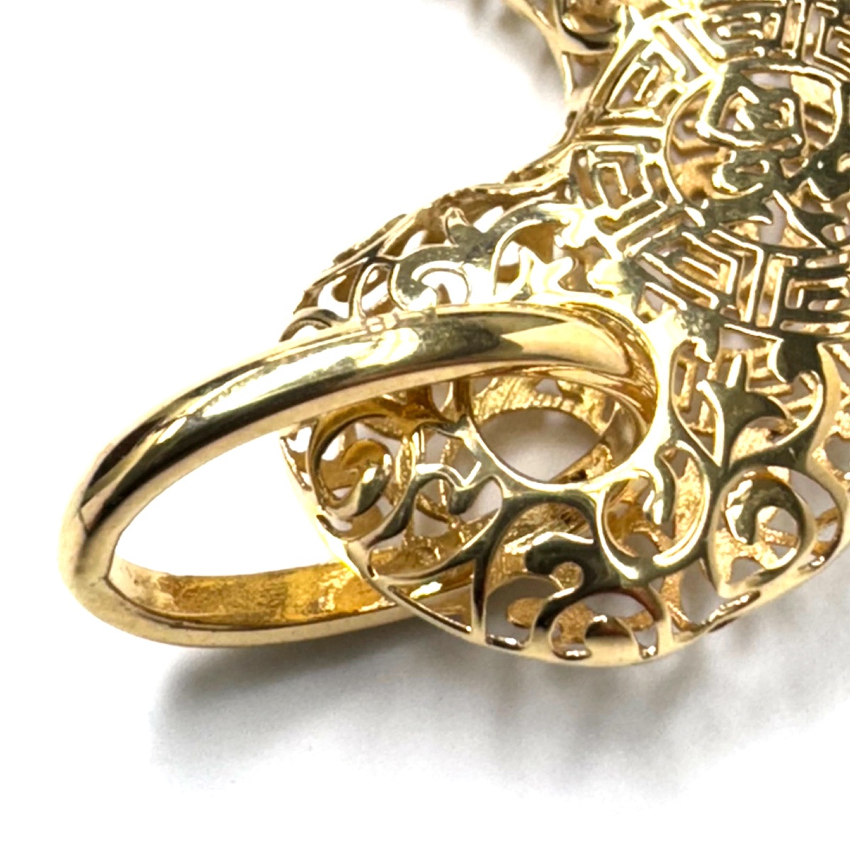 勾玉 まがたま 18金 k18 2g ペンダントトップ 福 イエローゴールド