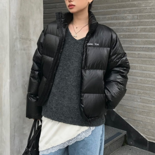 MATIN KIM ダウンジャケット 25F/W SMALL LOGO VOLUME DOWN JUMPER