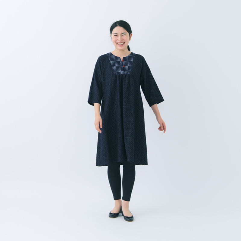 ワンピース [彩藍 ヨーク七分袖] 薄小絣調 黒 綿100％