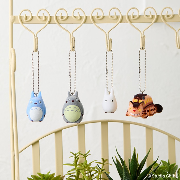 となりのトトロ フロッキングキーチェーン ネコバス|【ぬいぐるみの