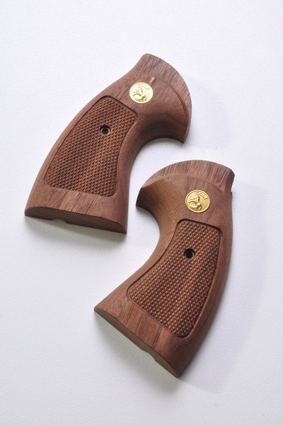 CAROM・マルイパイソン用木グリップ /ウォルナット・オーバースクエア