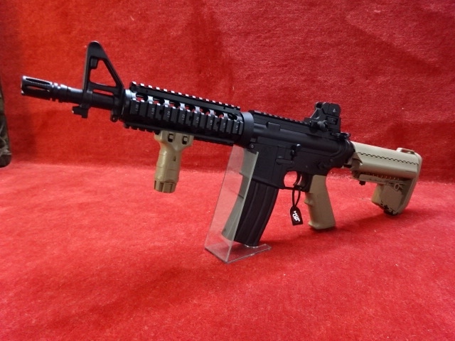 店内全品5％OFFクーポン】東京マルイ・次世代電動ガン CQB-R :FDE