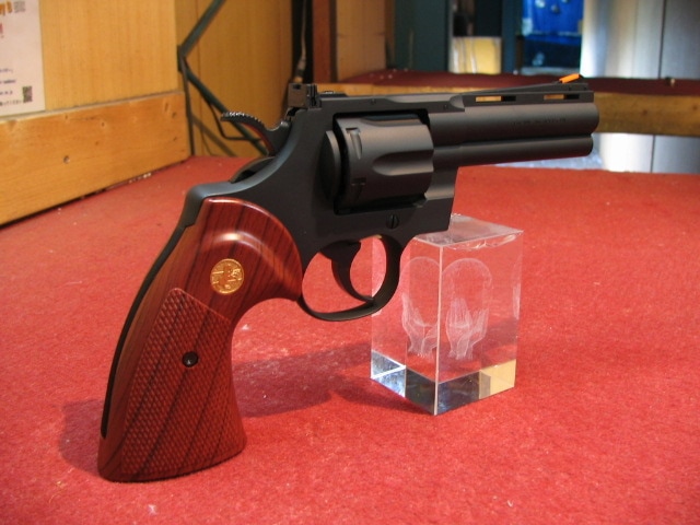 店内全品5％OFFクーポン】クラウン 18歳以上用 ガスリボルバー コルト