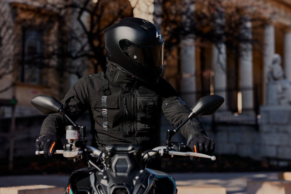 IXON（イクソン）M-NIGHT WP A 秋冬オールシーズンジャケット(KHAKI