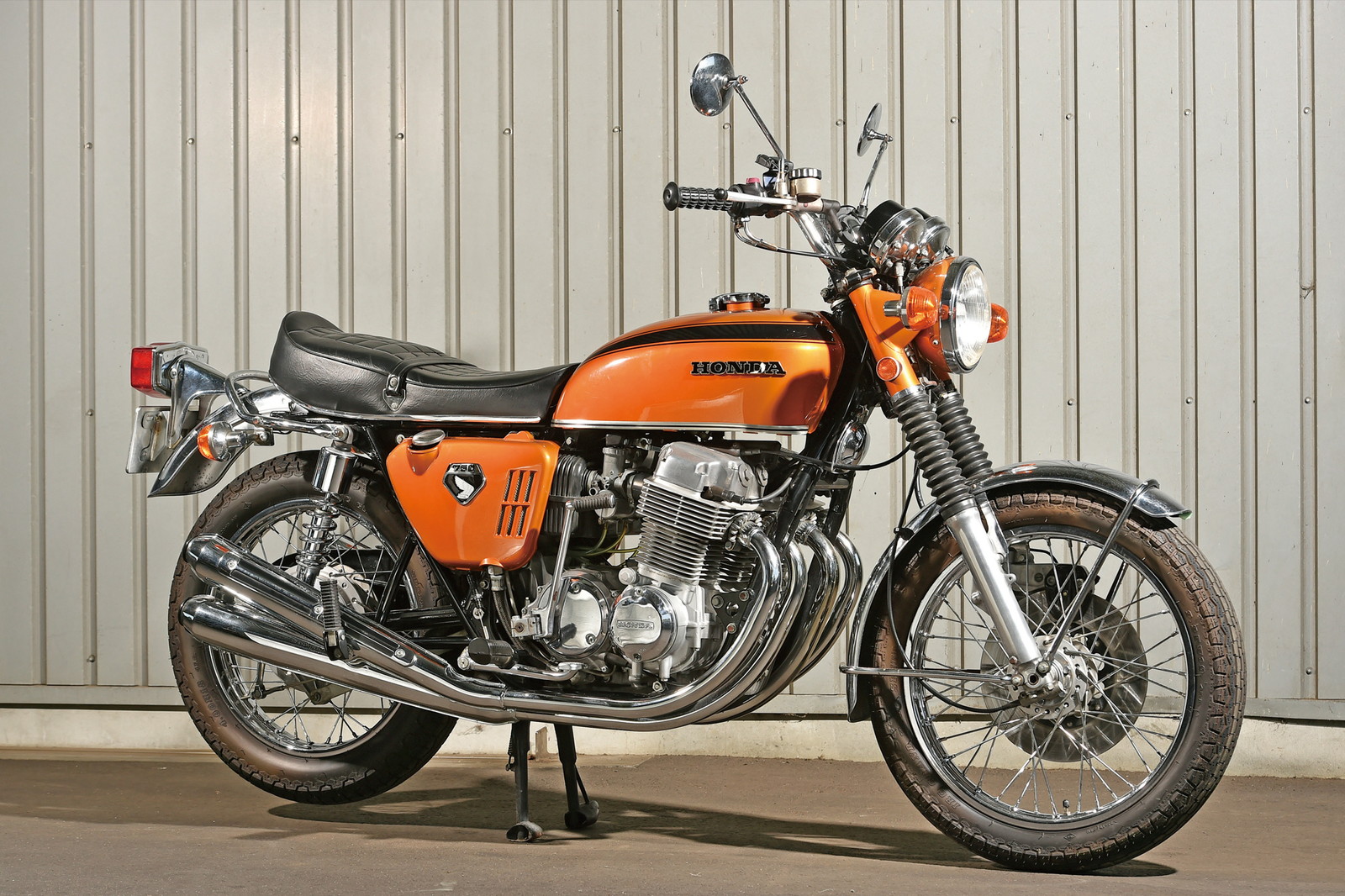 無番4本出しマフラー CB750K0-K6 | マフラー本体 | 株式会社エムテック