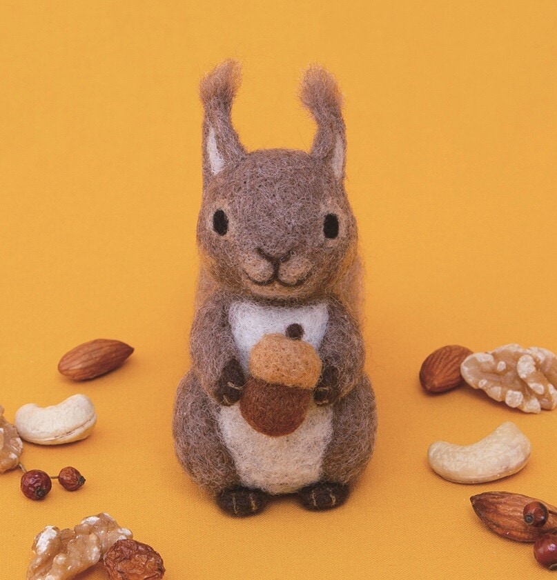 tanton ページ 羊毛フェルト リスとくま tanton 様専用ページ 羊毛