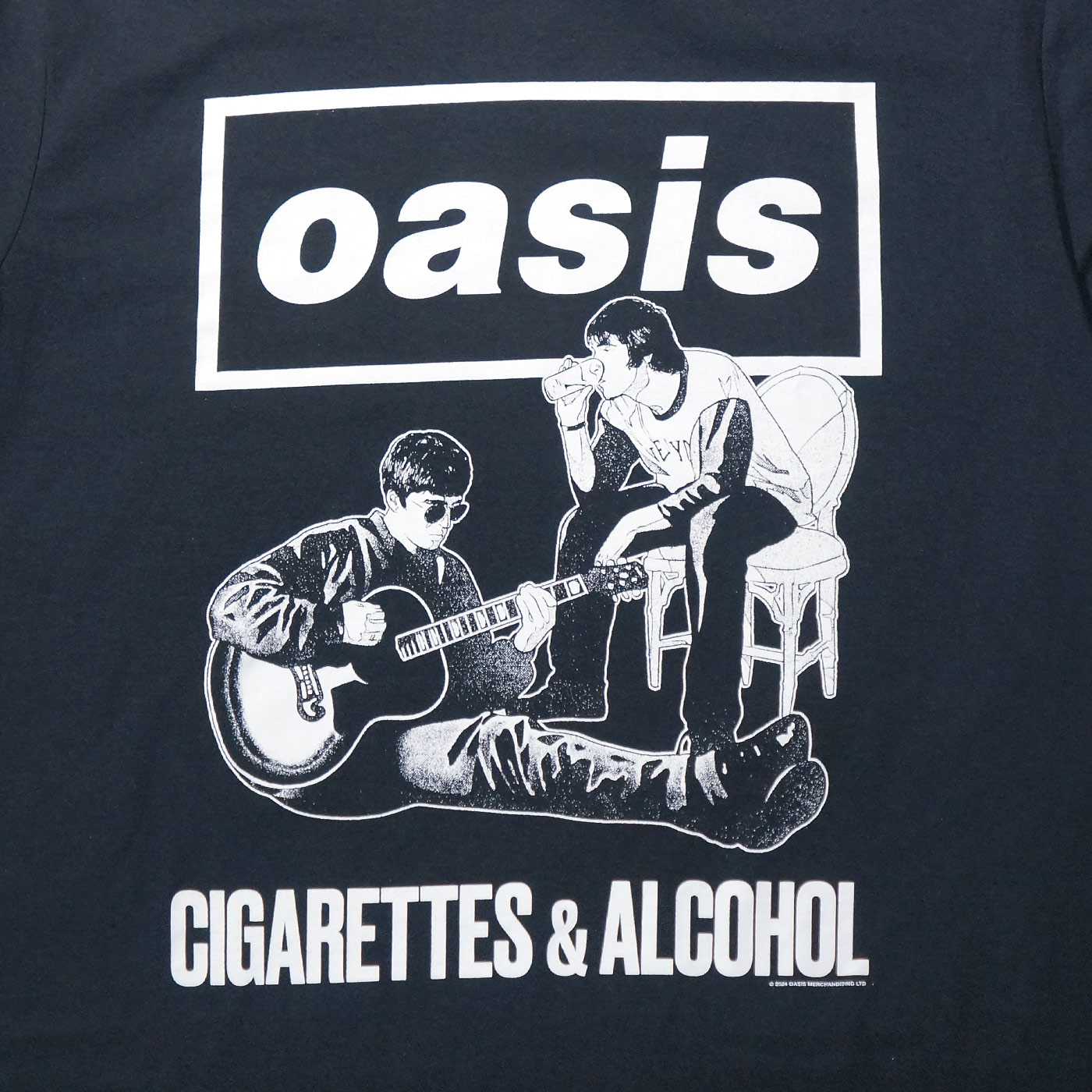 OASIS Tシャツ Cigarettes and Alcohol Illustration Mono-Black