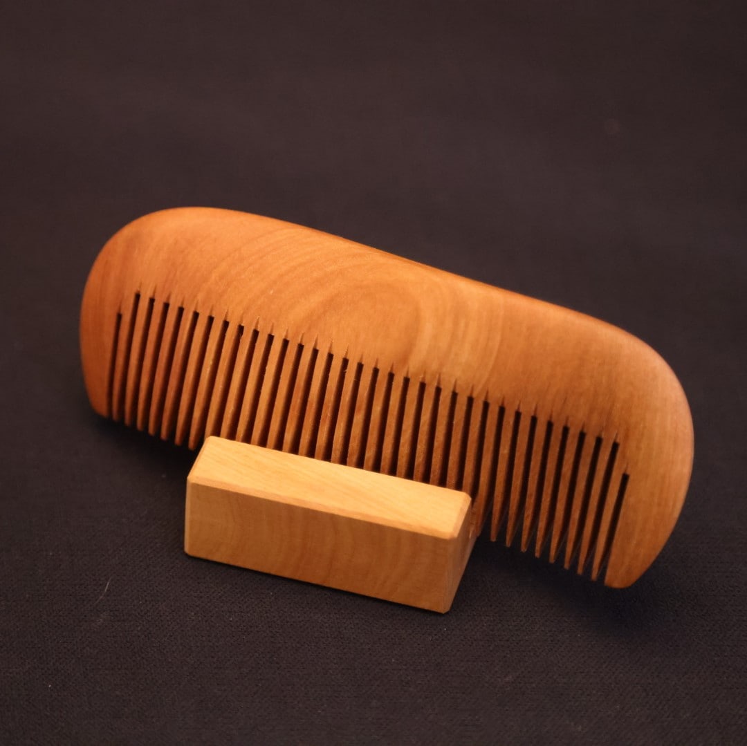 イッピンNHKテレビ番組紹介】ひねり髪すき オノオレカンバ 斧折樺 櫛